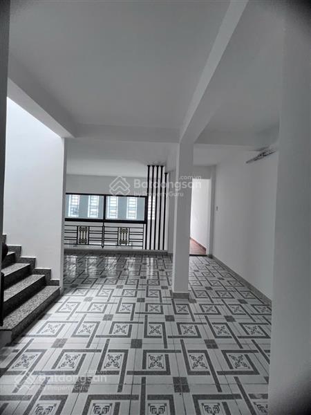 Ngang 6m 78m2(6x13) 3 tầng chỉ hơn 5 tỷ chợ liên khu 56 hxh 6m giáp tân phú