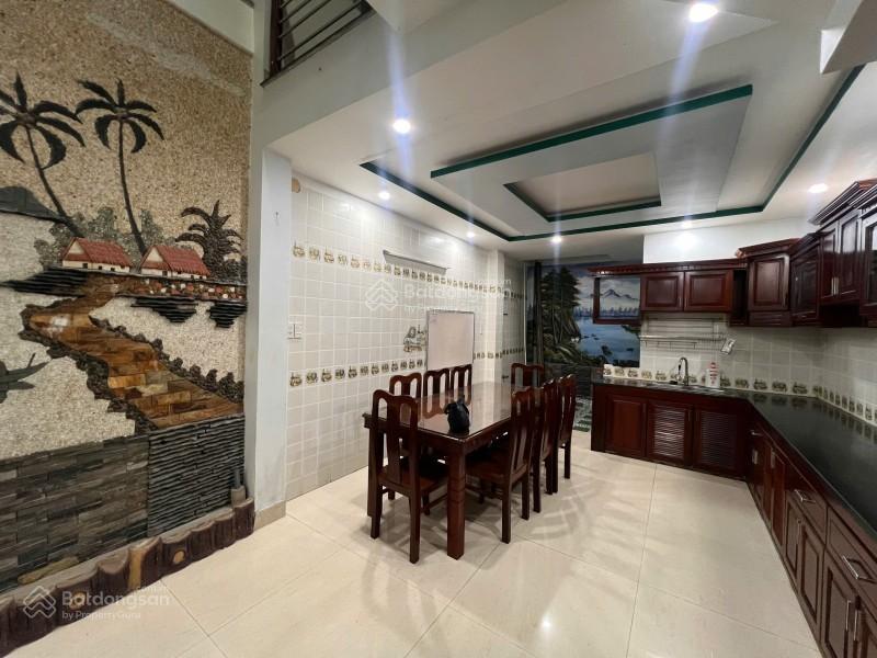 Nhà 5 tầng  ô tô ngủ trong nhà  đường dương đình hội, phước long b, q9  dt 74m2 (4x18)  5.9 tỷ