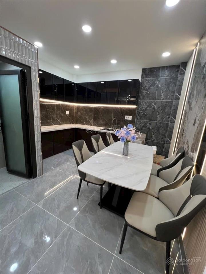 Bán nhà 3 tầng ở ngay, hxh đường võ văn ngân, linh chiểu, thủ đức, dt 47m2 (3.9x11.7), giá 5 tỷ