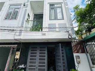 Bán nhà 4 tầng, ở ngay, hxh đường gò cát, phường phú hữu, quận 9. dt 59m² (3.4m x 17m)  5 tỷ