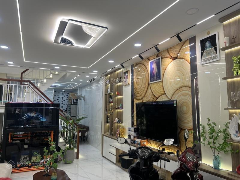 Bán nhà 3 tầng, hxh 6m đường bưng ông thoàn, phường phú hữu, quận 9, dt 66m2  5.6 tỷ