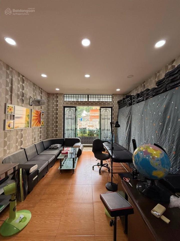 Bán nhà 3 tầng, hxh đường lê văn thịnh, bình trưng tây, q2. dt 57m2 (4m x 14.3m), chỉ 5,6 tỷ
