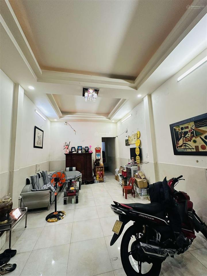 Bán nhà 3 tầng, hẻm xe hơi, đường gò cát, phường phú hữu, quận 9. dt 60m2 (4m x 15m), 5.2 tỷ