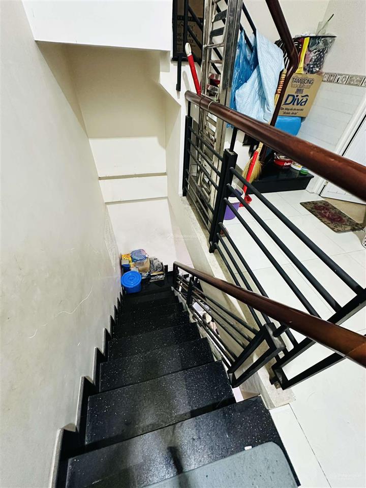 Bán nhà 3 tầng, hẻm xe hơi, đường gò cát, phường phú hữu, quận 9. dt 60m2 (4m x 15m), 5.2 tỷ