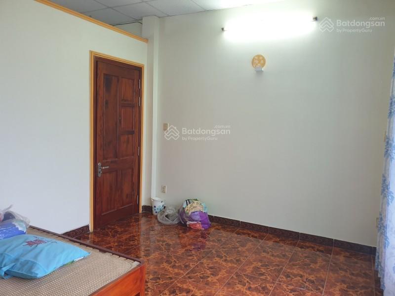 Bán nhà 3 tầng, đường bưng ông thoàn, phường phú hữu, quận 9, dt 75m2  giá chỉ 6 tỷ