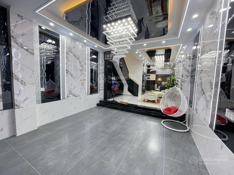 Bán nhà 4 tầng, đường bưng ông thoàn, phường phú hữu, quận 9, dt 92m2 (5m x 18m)  chỉ 8 tỷ