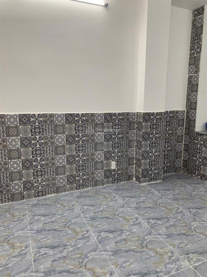 Nhà 2 tầng  ở ngay  hxh đường trần thị điệu, phường phước long b, quận 9, dt 42 m²  giá 3 tỷ