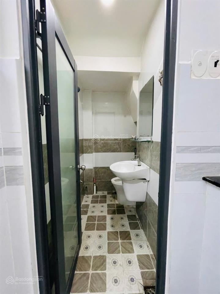 Bán nhà 4 tầng ở ngay, đường lê văn việt, phường hiệp phú, quận 9. dt 42m²  giá chỉ 4.2 tỷ
