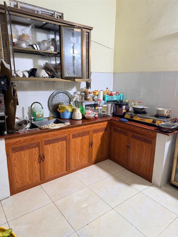 Bán nhà cấp 4 sổ chung, diện tích 4x16m, giá bán 3 tỉ