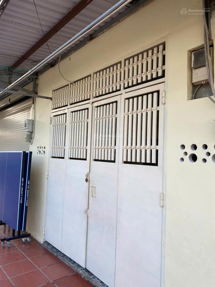 Bán nhà cấp 4 sổ chung, diện tích 4x16m, giá bán 3 tỉ
