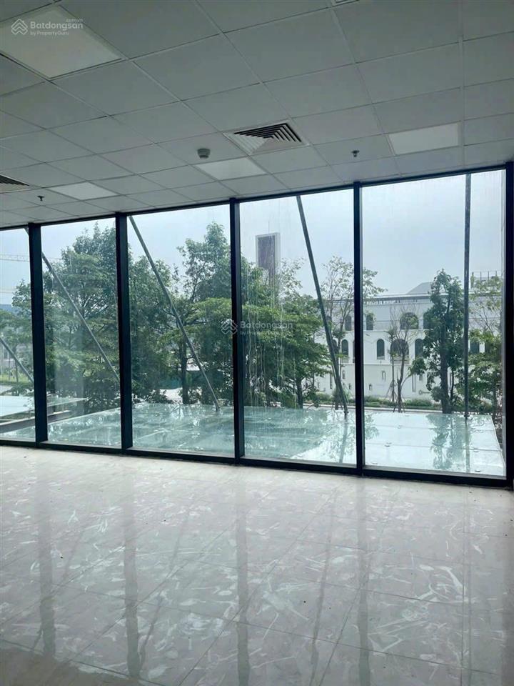 Bán shophouse khối đế sunshine city ciputra, gần trường rugby school (anh quốc). 145m2  25 tỷ