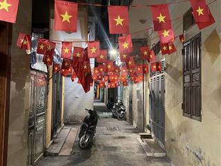 Bán nhà trung văn vị trí đẹp, gần mặt phố, ngõ trước nhà rộng thoáng.