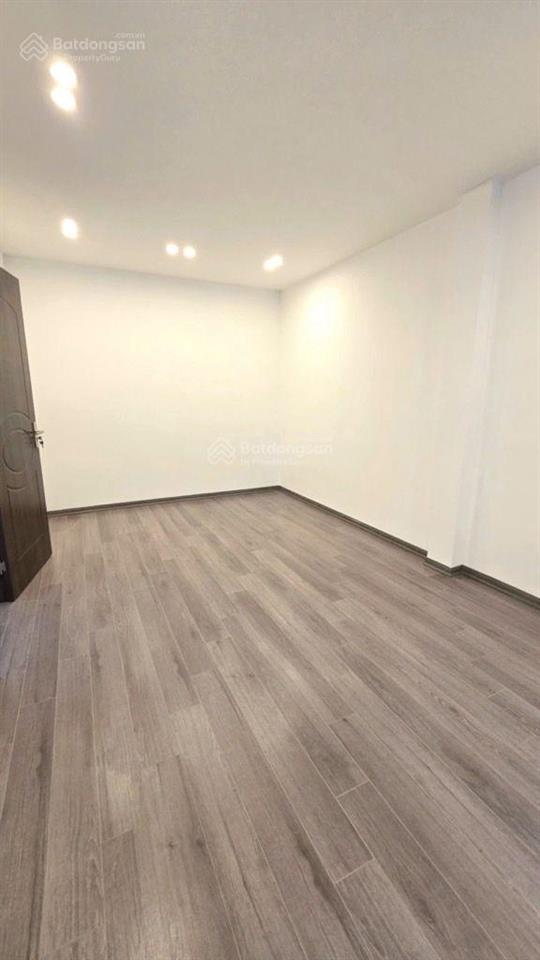 Chính chủ bán nhà triều khúc,nhà phân khúc vừa tiền ngõ nông  nhà đẹp long lanh  tầm tiền