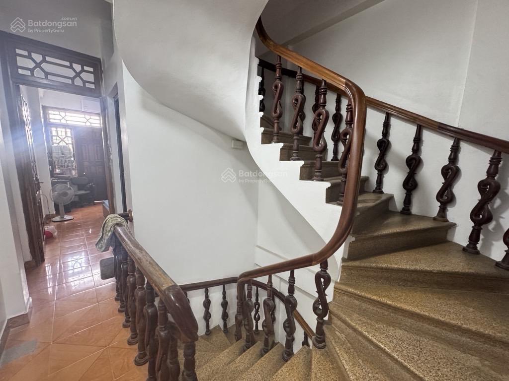 Chính chủ cần bán nhà sát mặt phố chiến thắng, hàng hiếm nhanh tay. dt 30/42m2, 5t, giá 10,5tỷ