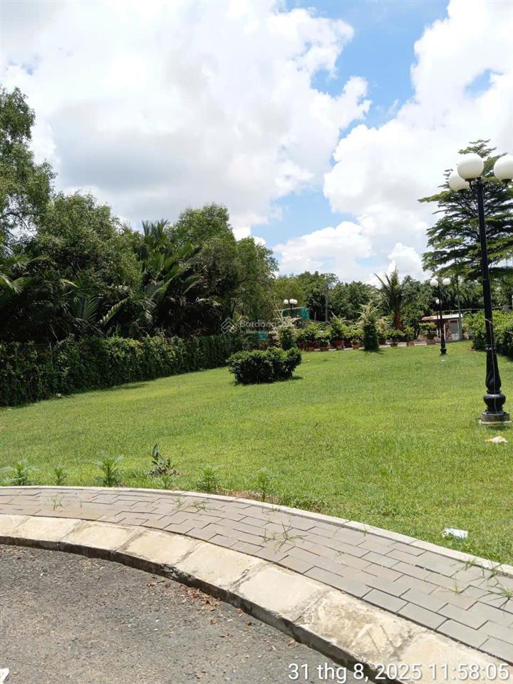 Chính chủ bán nhanh biệt thự kdc mizuki valora 3 lầu, 100m2  5x20m 1t2l, giá 9.3 tỷ,  zalo