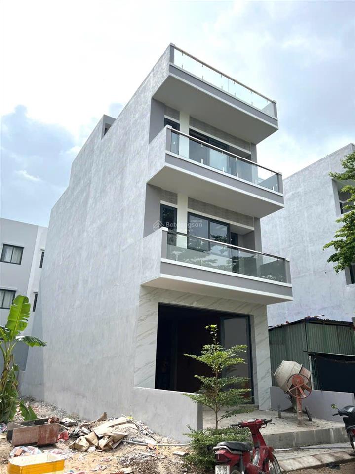 Chính chủ bán nhanh biệt thự kdc mizuki valora 3 lầu, 100m2  5x20m 1t2l, giá 9.3 tỷ,  zalo