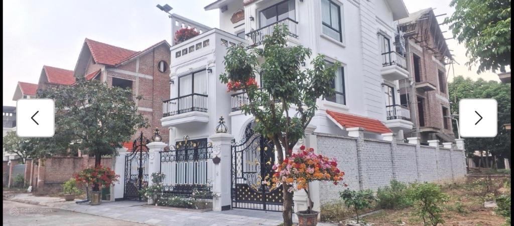 Bán biệt thự VINA2 Quang Minh