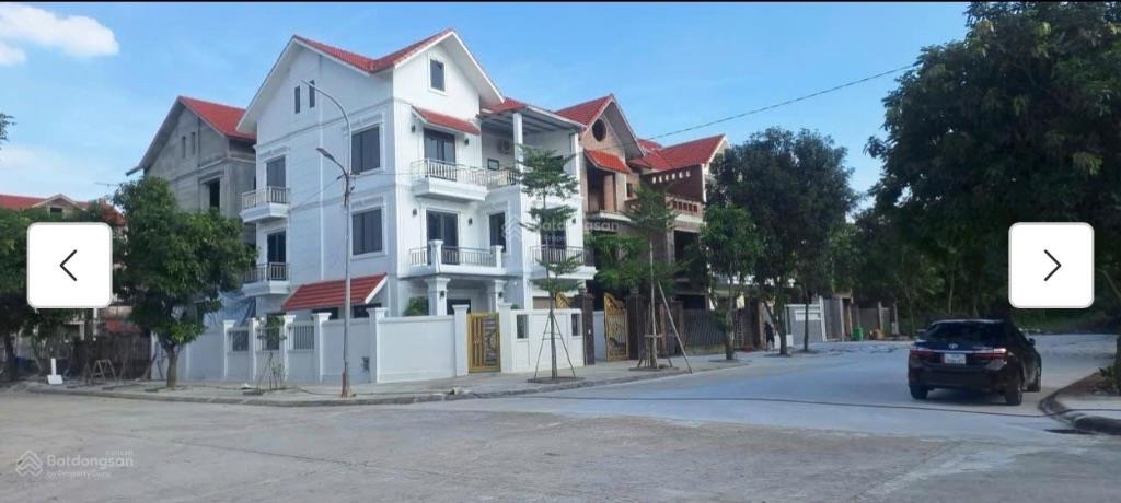 Bán biệt thự VINA2 Quang Minh