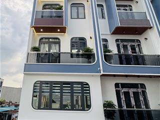 Nhà phố có ô chờ thang máy ( 4,5m x 15m ) đường nhựa 7m thông, gần kề aeon tân phú