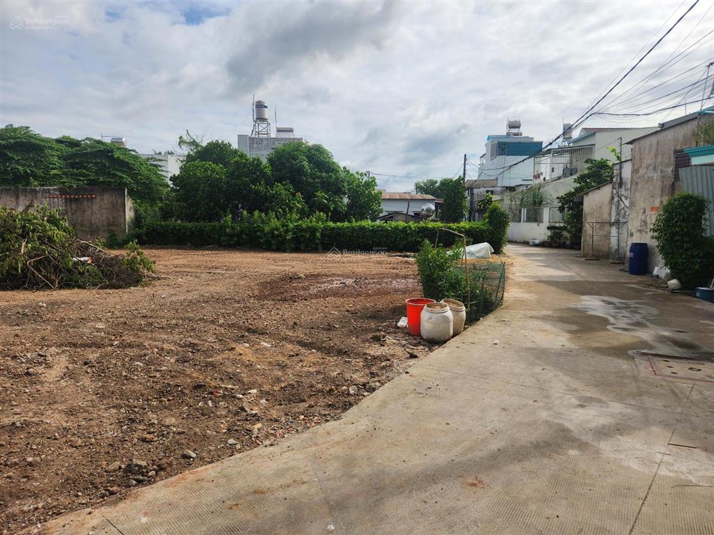 Bán đất tại 1/ lê thị kim, hóc môn, 3,5 tỷ, 90m2, uy tín, đẹp, nhiều tiện ích