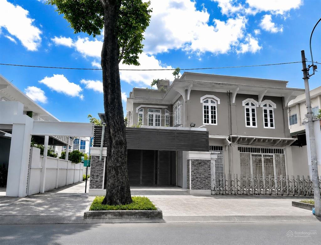Cho thuê biệt thự hiếm khu ngô thời nhiệm quận 3 dt 22x22m trệt 1 lầu