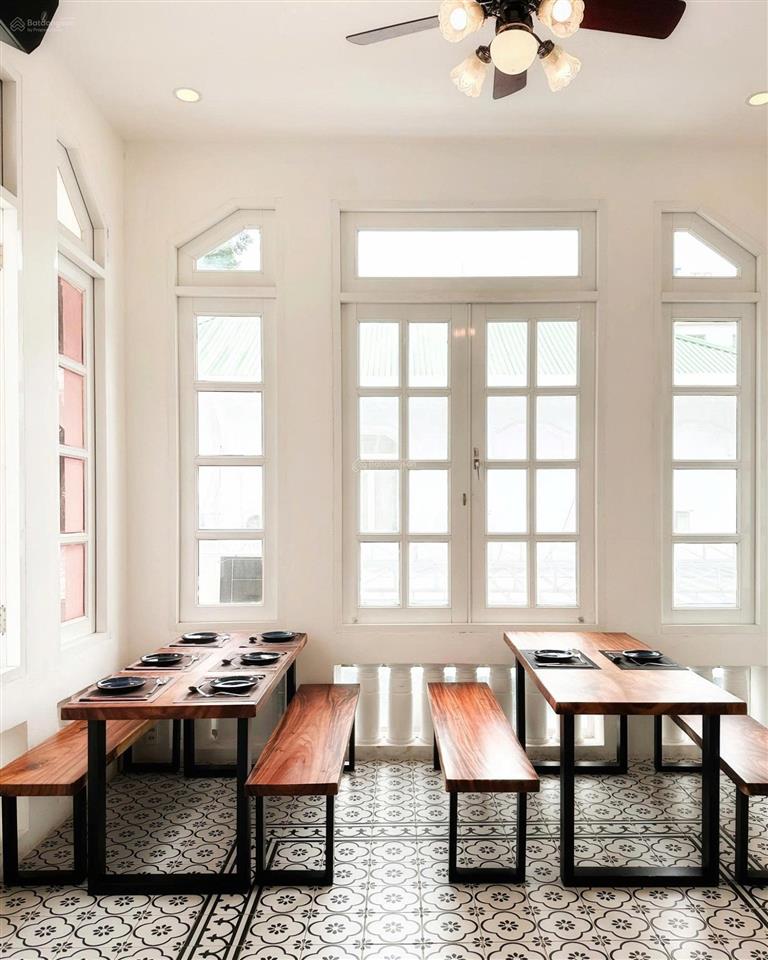 Cho thuê biệt thự hiếm khu ngô thời nhiệm quận 3 dt 22x22m trệt 1 lầu