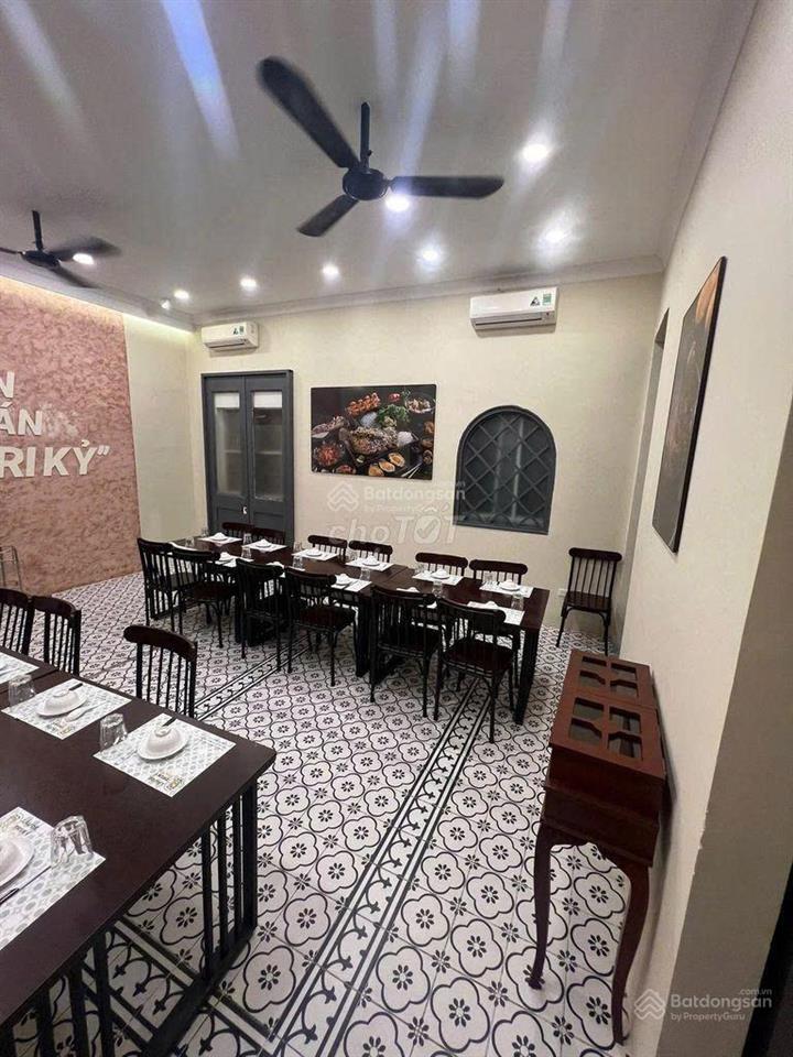 Cho thuê biệt thự hiếm khu ngô thời nhiệm quận 3 dt 22x22m trệt 1 lầu