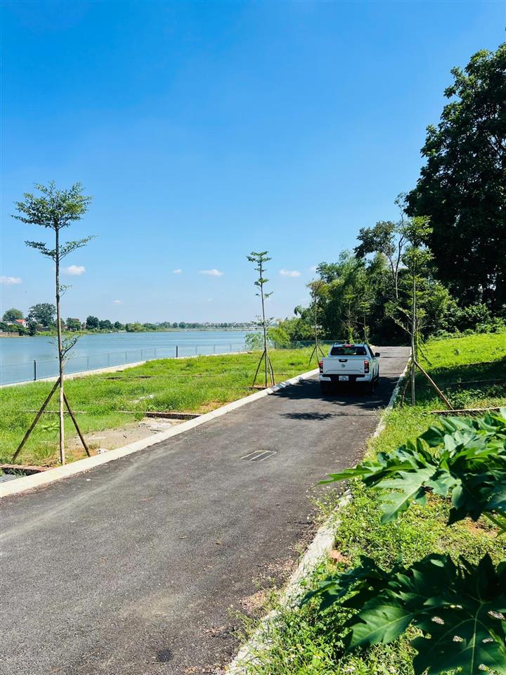 Đất view hồ  khí hậu trong lành nơi nghỉ dưỡng trong lành