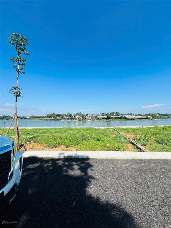 Đất view hồ  khí hậu trong lành nơi nghỉ dưỡng trong lành
