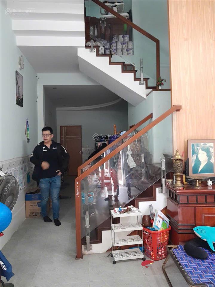 Cho thuê 2 mê nhà mặt tiền đinh công tráng