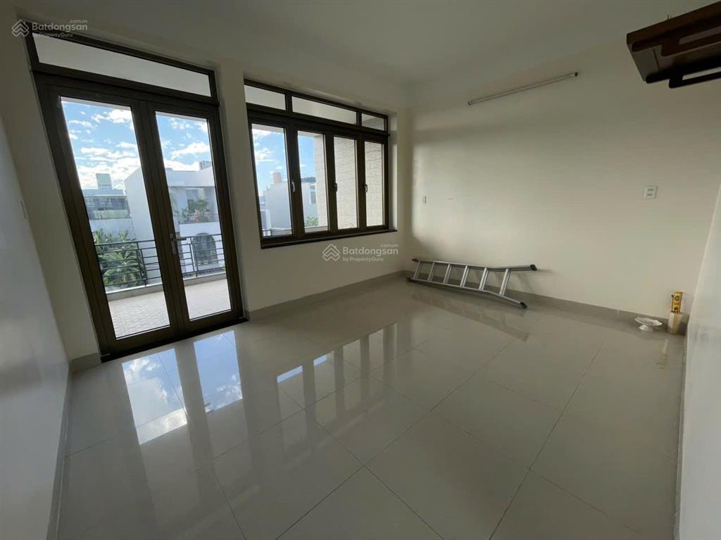 Cho thuê nhà đẹp full nội thất ngay nam hòa xuân  đường hói kiểng