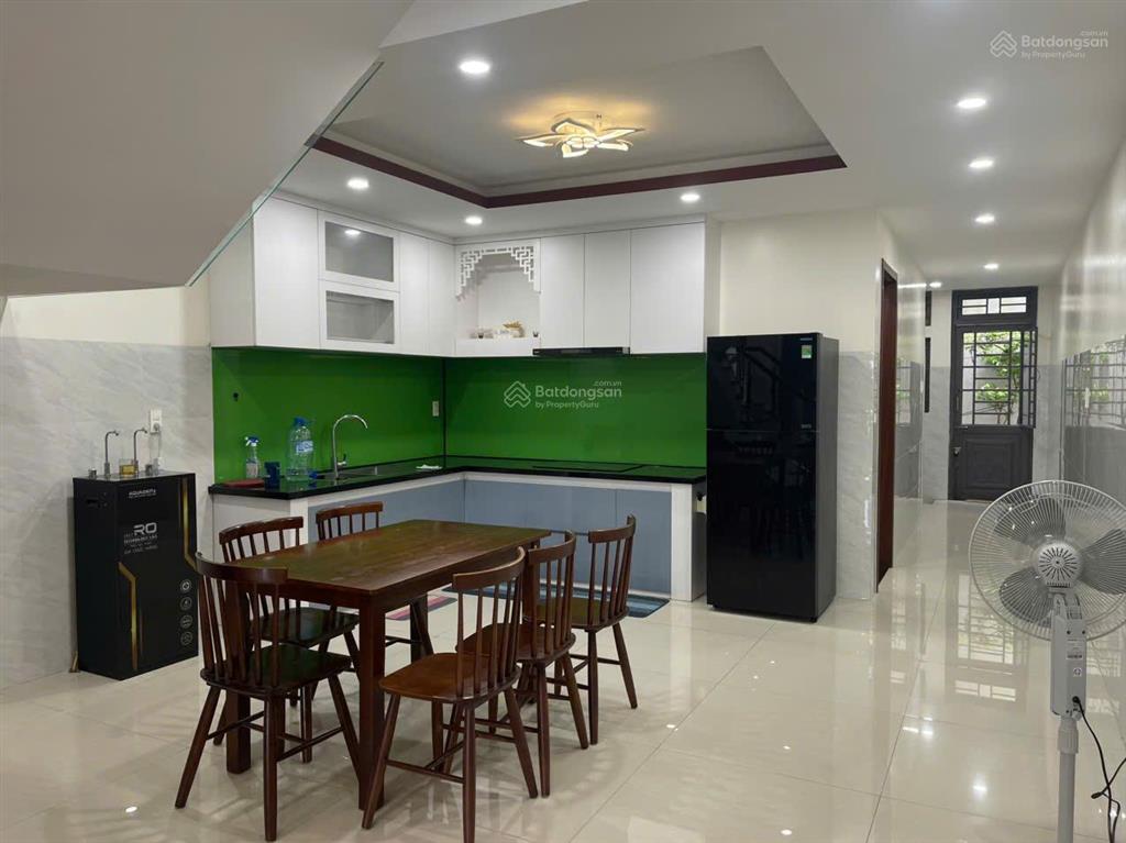 Cho thuê nhà đẹp full nội thất ngay nam hòa xuân  đường hói kiểng
