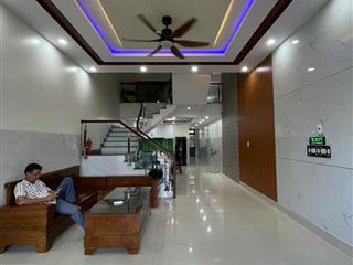 Cho thuê nhà đẹp full nội thất ngay nam hòa xuân  đường hói kiểng