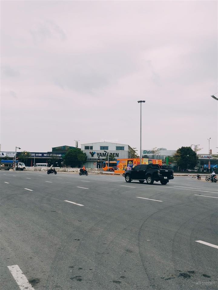 Bán căn góc biệt thự nguyễn ngọc mặt đường 3.5 ngay gần quốc lộ 32 vị trí vip giá đầu tư 48.8 tỷ