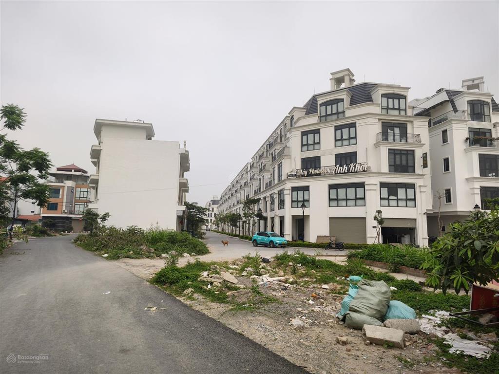 Đời em sao lắm ủ ê, đất vàng sao lại thảm thê thế này ( bán gấp) đất dịch vụ di trạch hoài đức