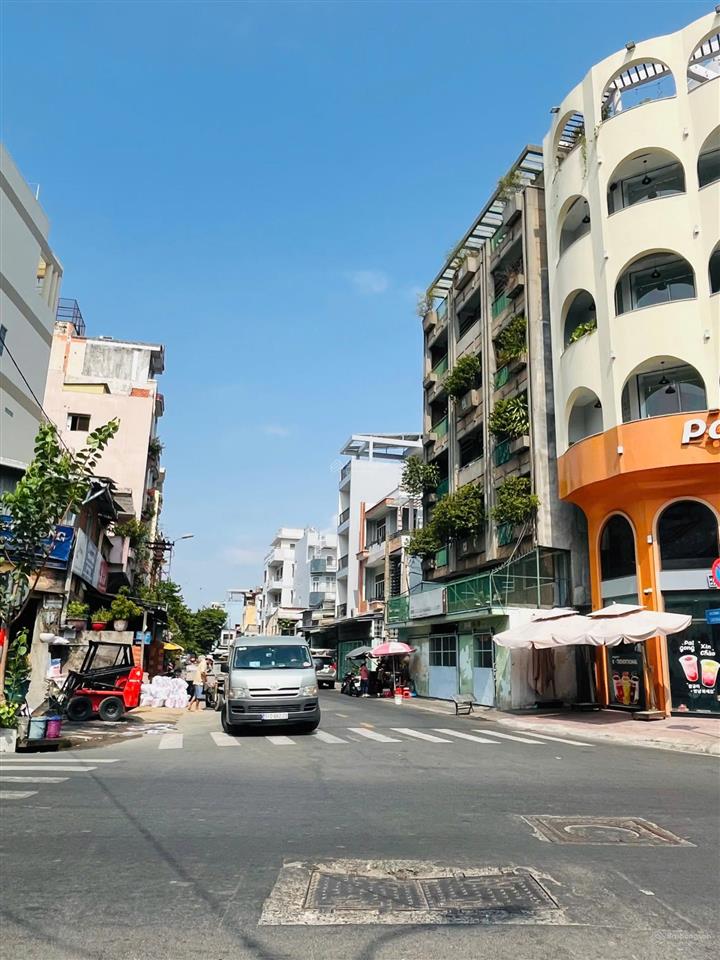 Góc 2 mặt tiền hiếm ngang 7m, ngay chợ thiếc  quận 11