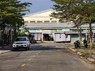 Kpc bà rén  đất đẹp sát chợ, xây ở ngay