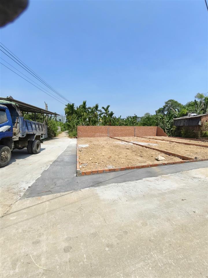Lô đất 2mt cực đẹp, sau lưng chợ phong thử  full thổ cư, thấy là phải xuống tiền nhanh