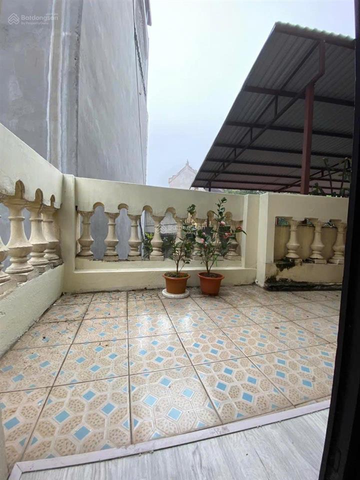 Chính chủ cần cho thuê nhà ngõ 569 lạc long quân  dt 50m2  3pn  giá chỉ 10,5 triệu/tháng.