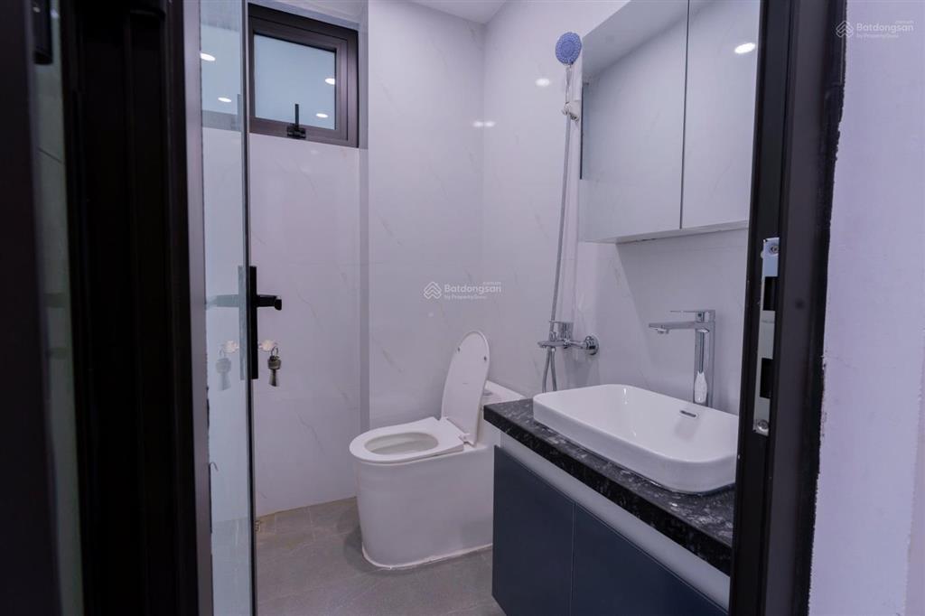 Cho thuê phòng ngõ 205 xuân đỉnh  có ban công  máy giặt riêng  giá 5,1 triệu/tháng  nhà mới