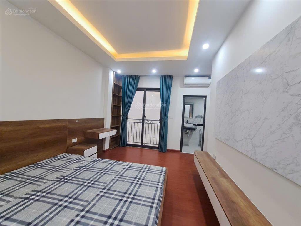 Cho thuê nhà riêng ngõ 23 xuân la  dt 35m2  5 tầng  4 ngủ  full đồ đẹp  giá 13 triệu  ở luôn.