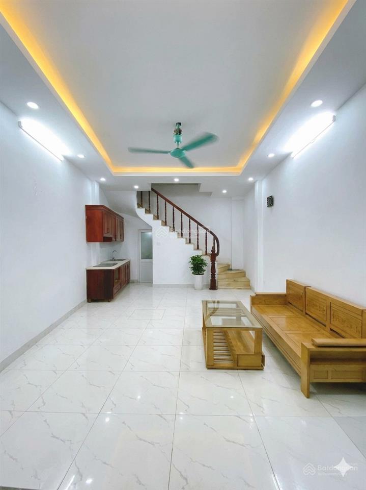Cho thuê nhà đẹp ngõ 63 trần quốc vượng  36m2  5 tầng  4pn  giá 14 triệu  ở ngay  nhà thoáng