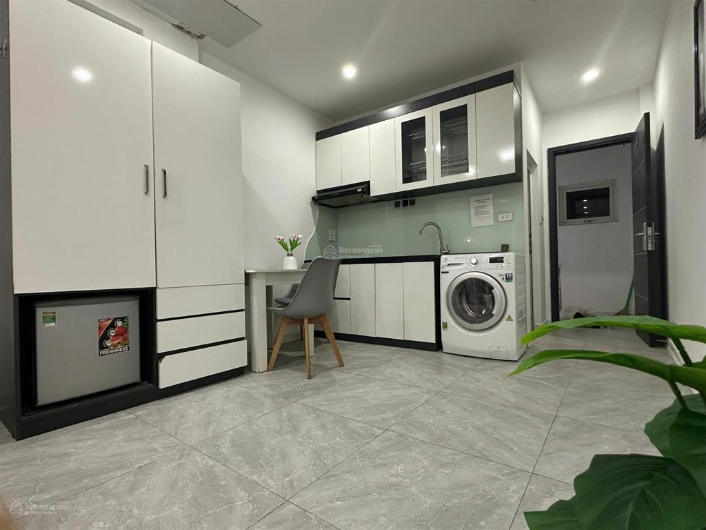 Chính chủ cho thuê phòng tại phố hàng bún  33m2  full đồ (có máy giặt riêng)  giá 7,5 triệu/th