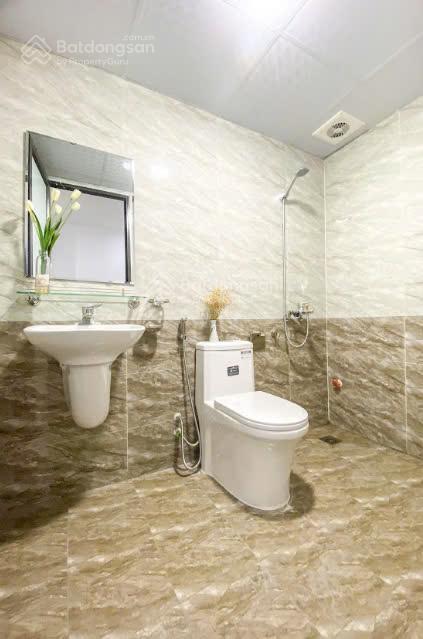 Cho thuê căn hộ đẹp tại 402 mỹ đình  dt 40m2 (1n1k)  full đồ  6,2 triệu  ban công, thang máy