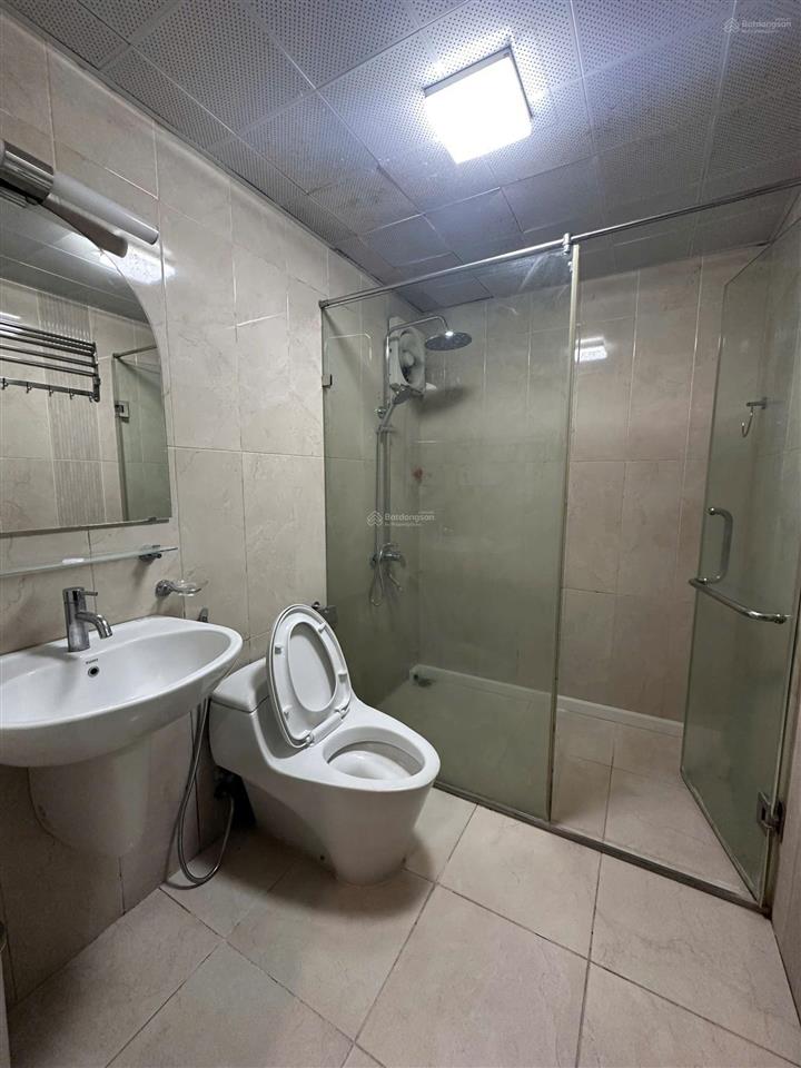 Cho thuê căn hộ đẹp phố linh lang, q. ba đình  dt 36m2  có máy giặt,máy sấy riêng  chỉ 7,5 tr/th