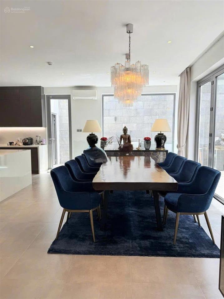 Villa hiện đại hồ bơi nguyễn văn hưởng,thảo điền q2 10x25m hầm 3 tầng vị trí sang trọng giá 69 tỷ