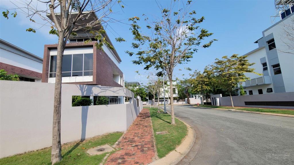 Villa góc 2 mt khan hiếm khu riviera cove phước long b, q9 16x28m(451m2) 3 tầng không gian mở52 tỷ