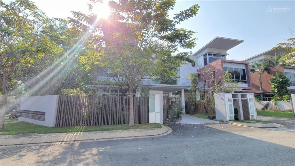 Villa góc 2 mt khan hiếm khu riviera cove phước long b, q9 16x28m(451m2) 3 tầng không gian mở52 tỷ