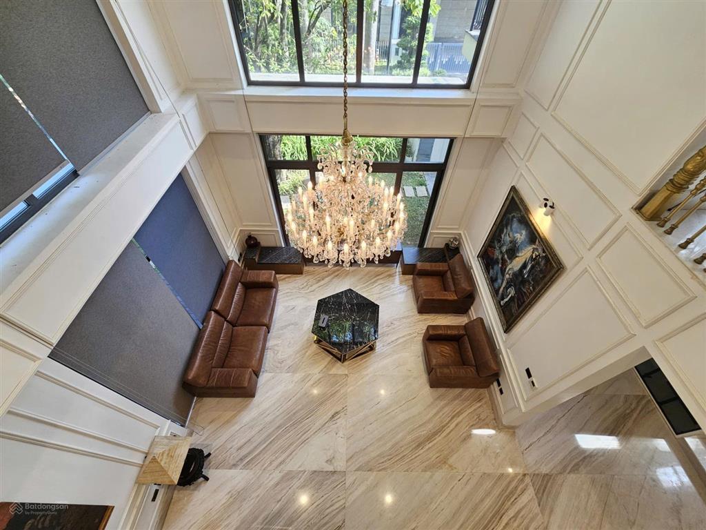 Cho thuê villa nghỉ dưỡng rivera an phú q2 nhà trực diện sông sg 600m2 ,nội thất cao cấp 200tr/th