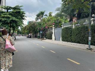 Bán nhà mặt tiền quốc hương,thảo điền q2 đoạn cực đẹp dt4.05x22 nở hậu 110m2 giá 34 tỷ tl